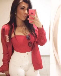 19849076_388456744885357_1631248690_n